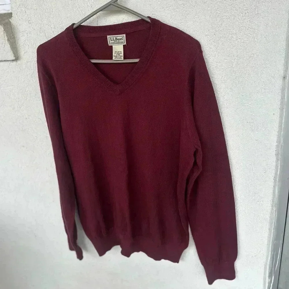 L.L. Bean cotton cashmere v neck sweater. Size Small. Wine/burgundy L.L.Bean - Picture 2 of 5
